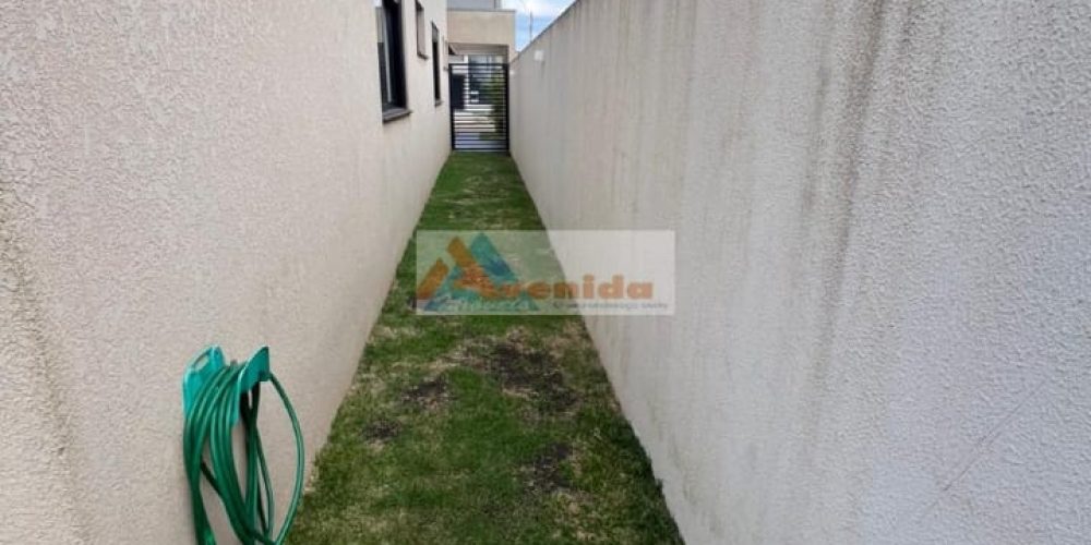 WhatsApp Image 2025-12-12 at 16.40.00 (2)