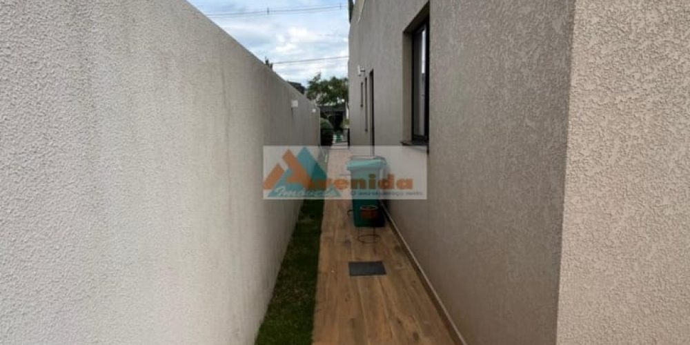 WhatsApp Image 2025-12-12 at 16.40.01 (1)